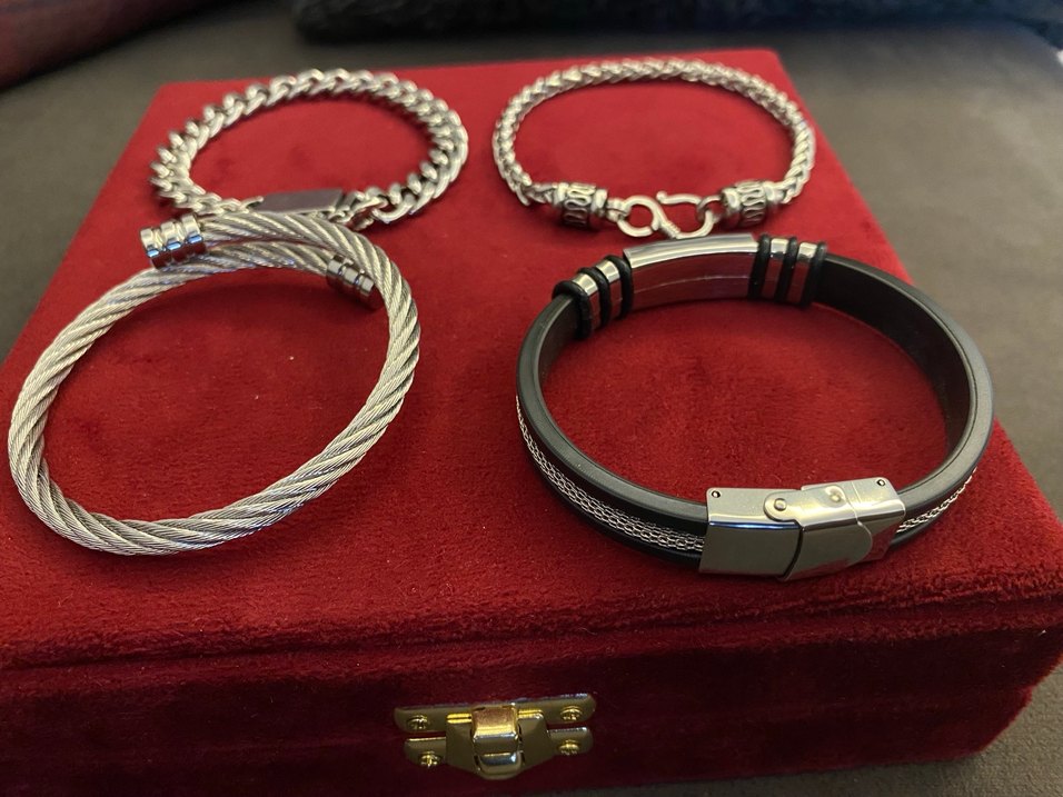 4 adet Çelik bileklik toplu verilecek - Görsel 4