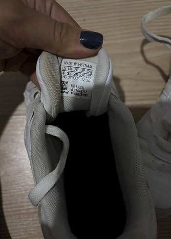 36,5 Beden Orijinal Adidas Kadın Beyaz Bağcıklı Spor Ayakkabı