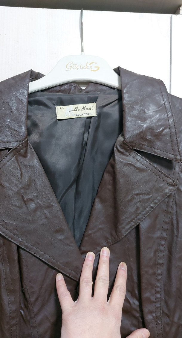 Kahverengi Deri Kemerli Kadın Ceket - Görsel 4