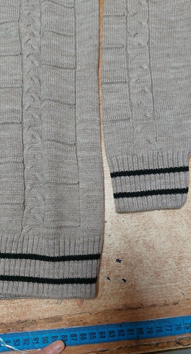 Gri V Yakalı Erkek Triko Kazak - Görsel 4