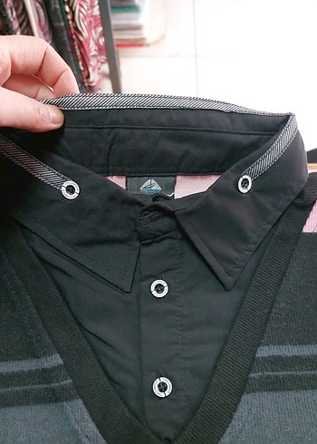 Uzun Kollu V Yaka Düğmeli Erkek Kazak - Görsel 3