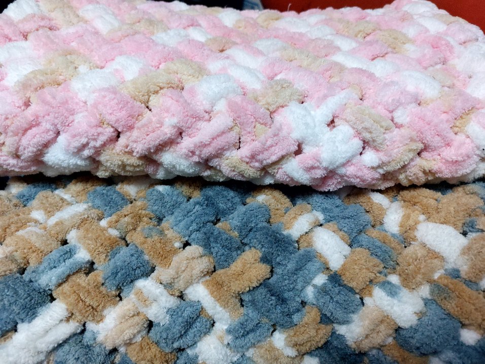 Çocuklar için Renkli Örgü Battaniye - Görsel 2