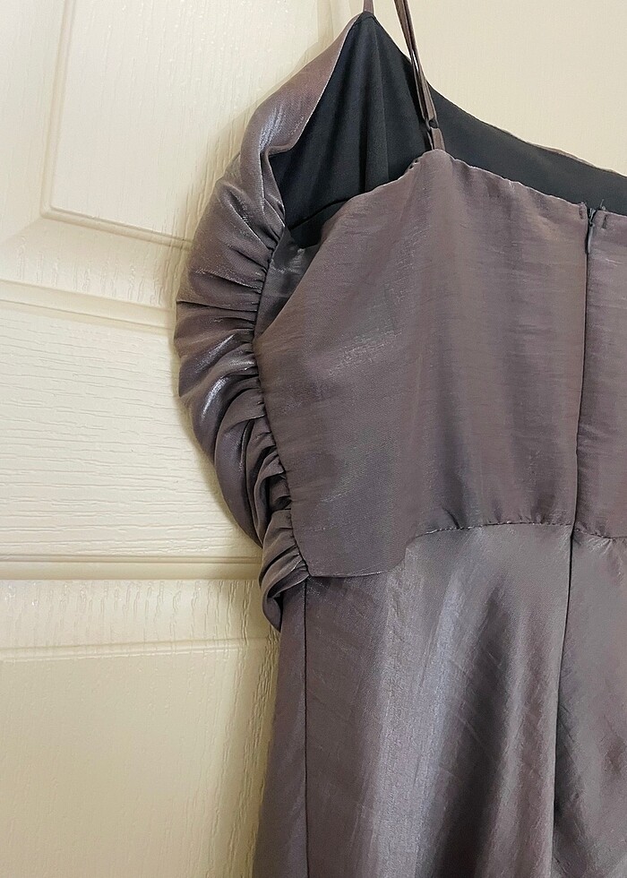 Gri Metalik Dokuma Uzun Abiye Elbise - Görsel 4