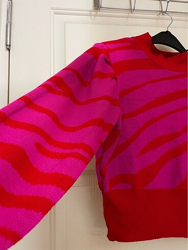 m Beden Nar Çiçeği Zebra Desenli Crop Triko Kazak