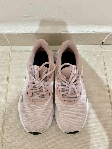 38 Beden Nike Spor Ayakkabı