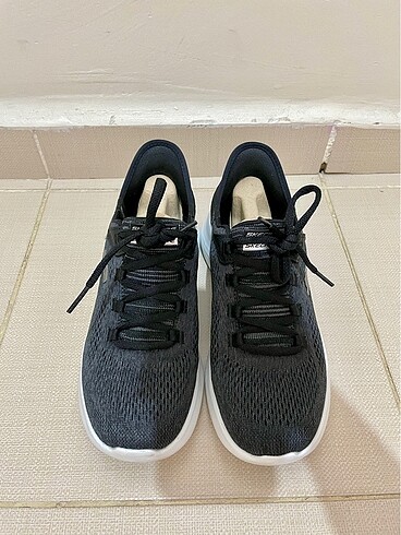 37 Beden Skechers Spor Ayakkabı