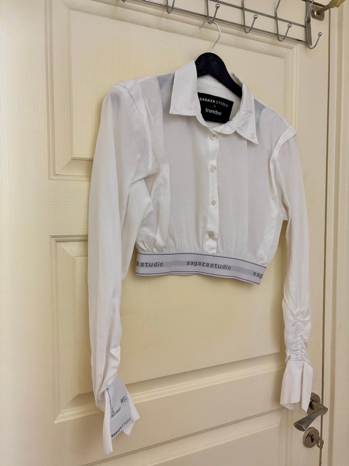 Beyaz Crop Dokuma Poplin Gömlek - Görsel 3