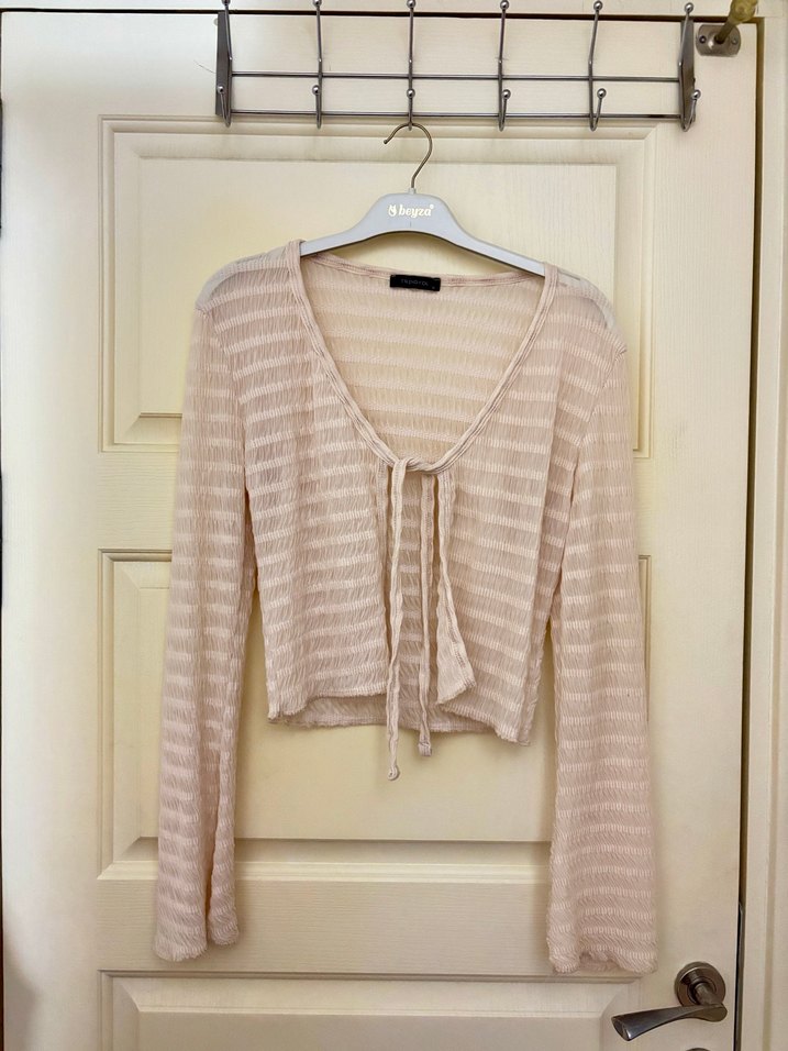 V Yaka Esnek Örme Bluz - Görsel 5