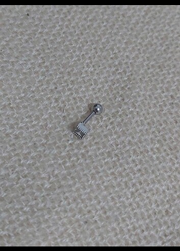 Taşlı Piercing - Görsel 2