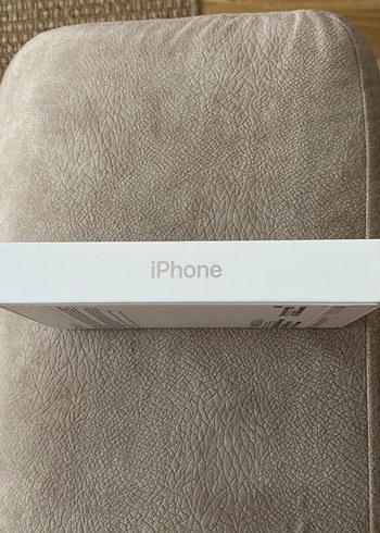 iPhone 13 kutusu - Görsel 2