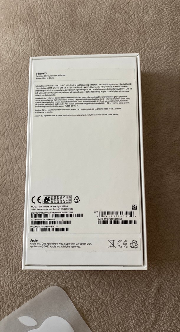 iPhone 13 kutusu - Görsel 3