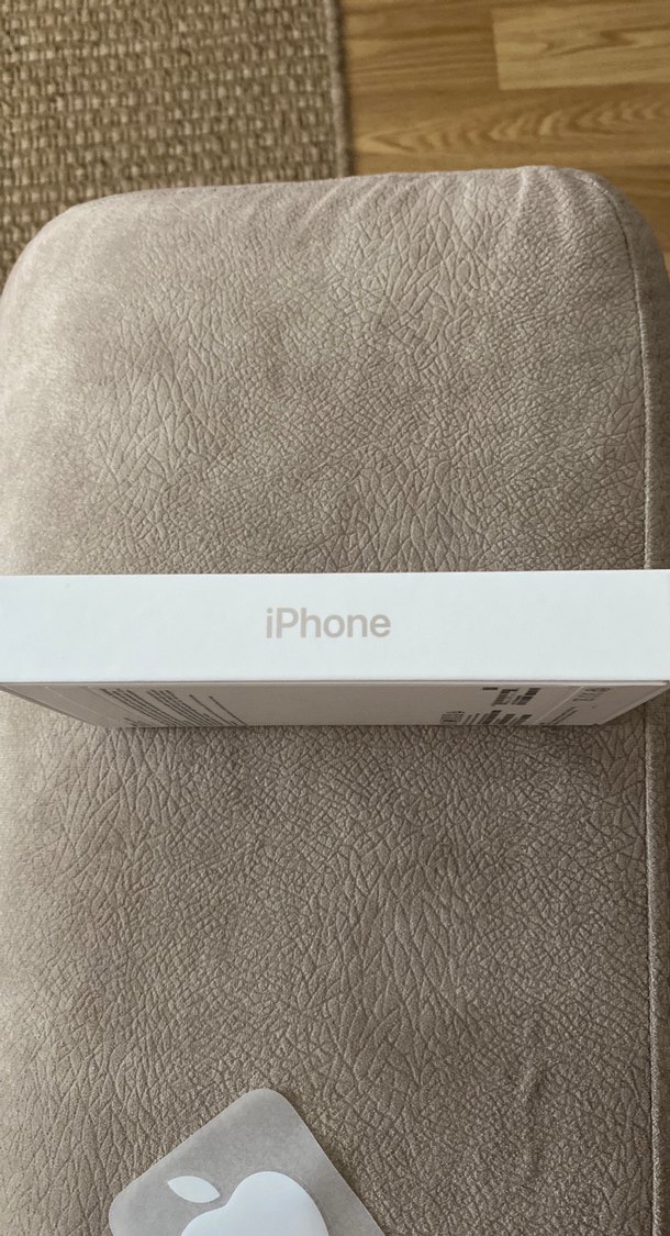 iPhone 13 kutusu - Görsel 2