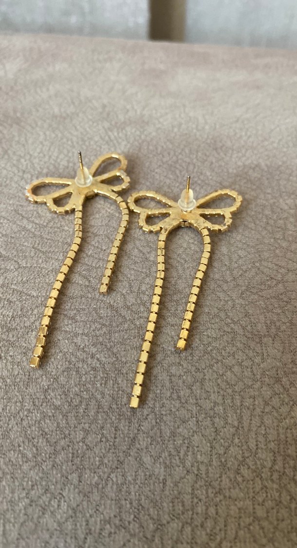 Kurdeleli Gold Çelik Küpe - Görsel 3