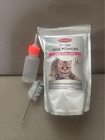 kedi süt tozu ve biberon