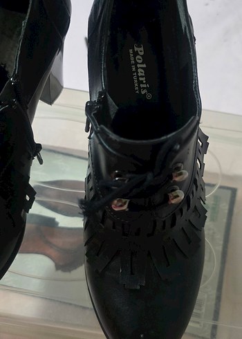 Püsküllü Siyah Topuklu Kadın Bot - Görsel 10