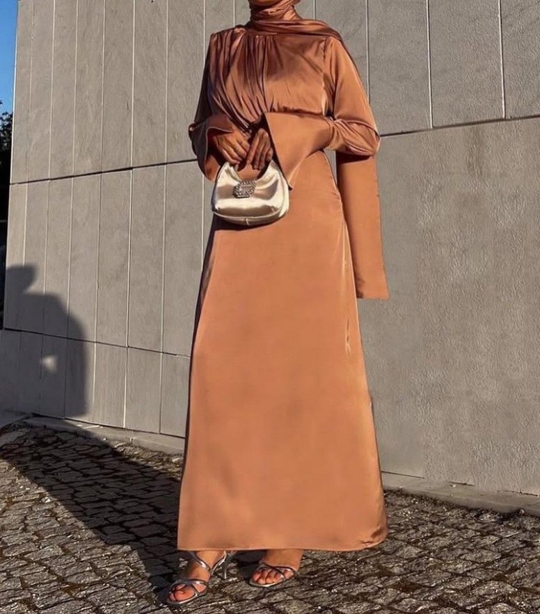 Camel Renkli Saten elbise - Görsel 2