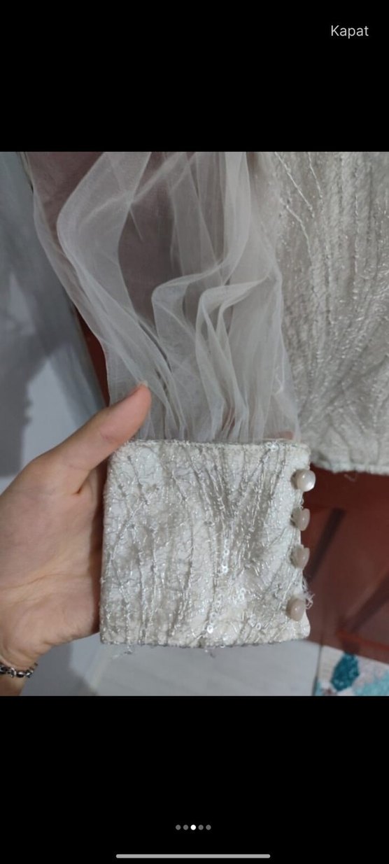 Nakışlı V Yaka Gri Uzun Kadın Elbisesi - Görsel 4