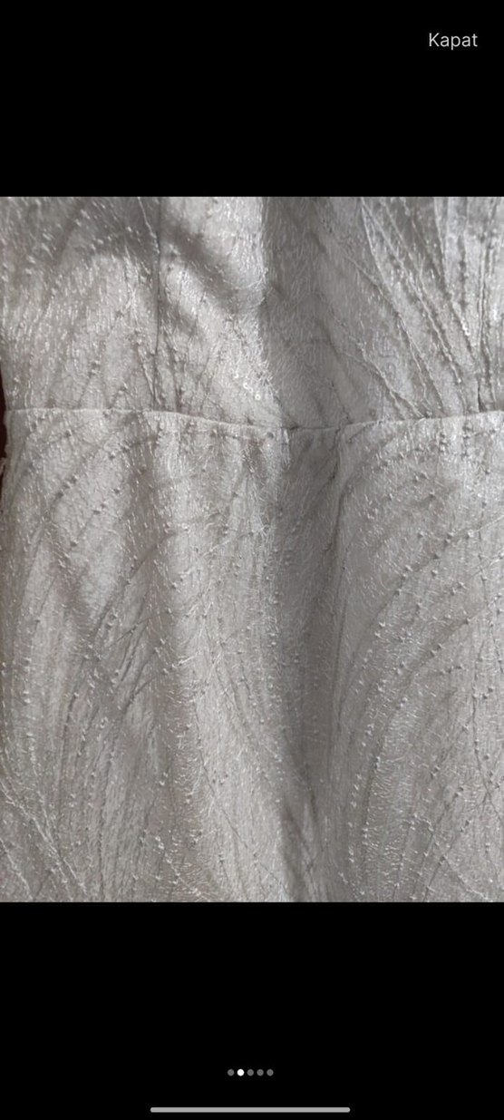 Nakışlı V Yaka Gri Uzun Kadın Elbisesi - Görsel 3