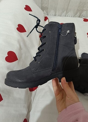 Ugg Bottttt