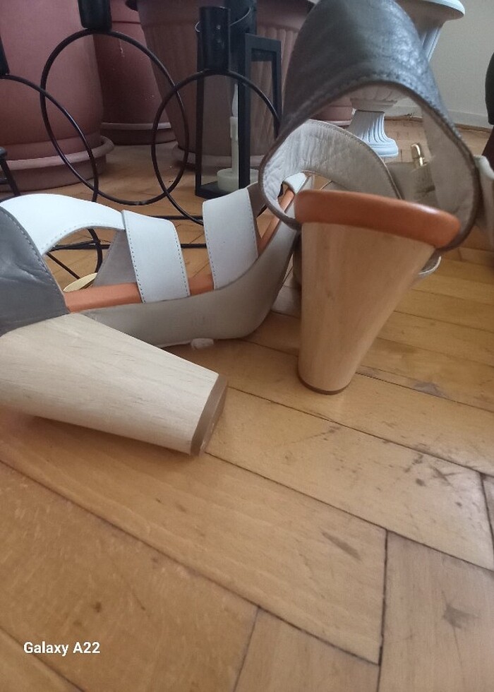 pierlucci deri Topuklu sandalet  - Görsel 4