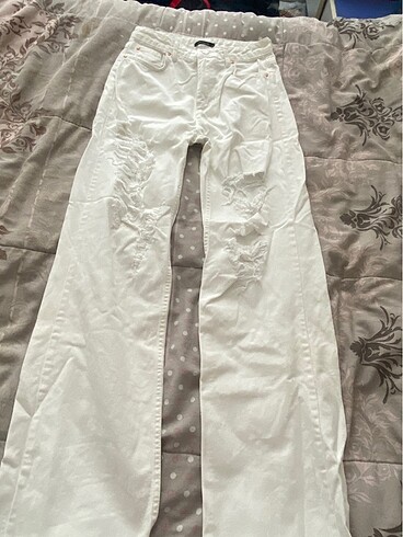Beyaz widige leg jeans
