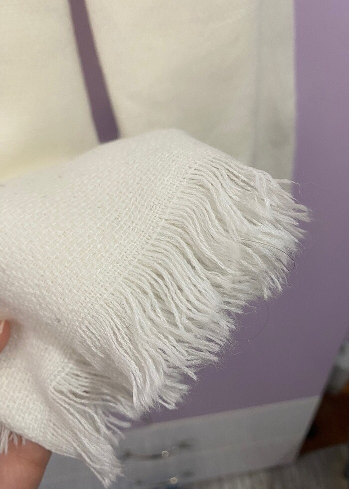 Beyaz atkı - Görsel 3