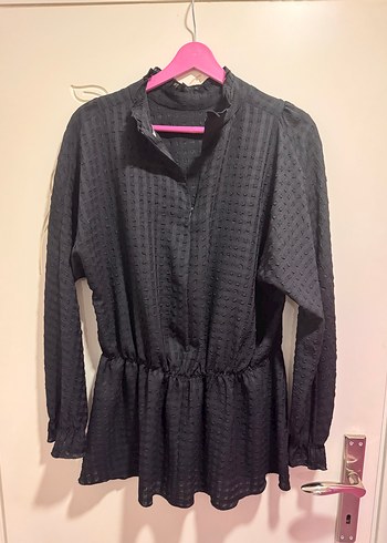 Uzun Kollu Siyah Fırfırlı Bluz - Görsel 5