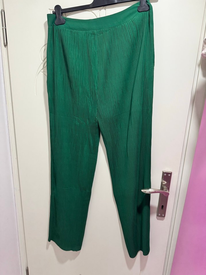 Yeşil Pileli Kadın Pantolon - Görsel 5