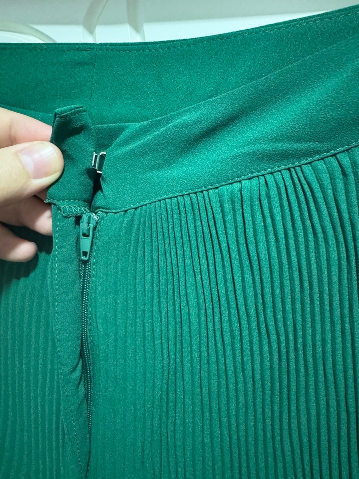 Yeşil Pileli Kadın Pantolon - Görsel 3