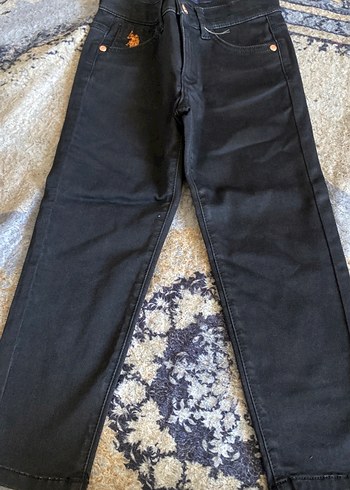 Siyah Kemerli Erkek Çocuk Denim Pantolon