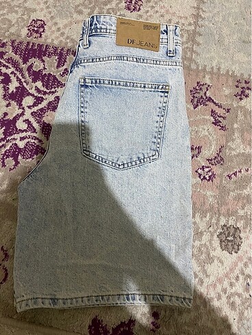 30 Beden SIFIR DEFACTO ŞORT 60 tl SIFIR