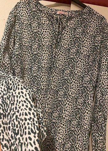 Zebra Desenli Uzun Kollu Kadın Bluz - Görsel 3