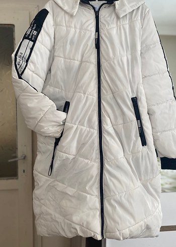 Beyaz Fermuarlı Uzun Kadın Kışlık Mont - Görsel 2
