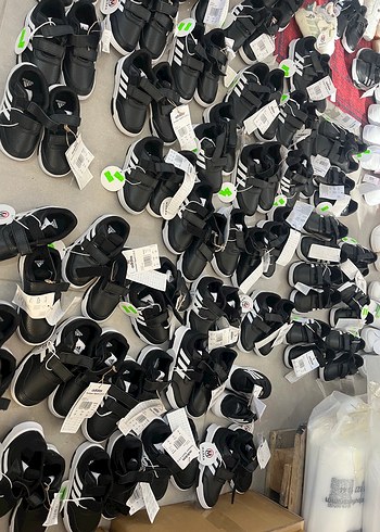 Adidas Çocuk Siyah Cırtlı Spor Ayakkabı