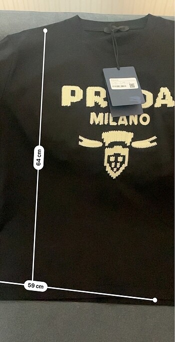 Prada tşört