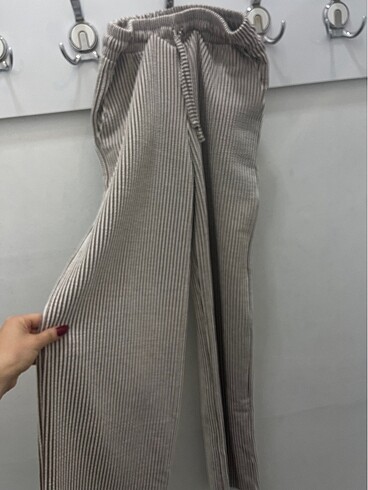 Stradivarius pantolon