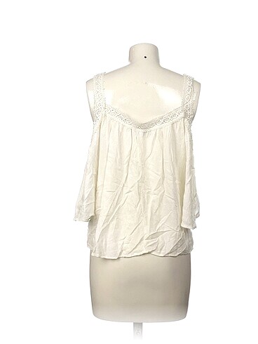 s Beden Pull and Bear Bluz %70 İndirimli.