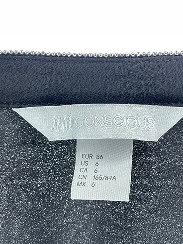 36 Beden siyah Renk H&M Bluz %70 İndirimli.