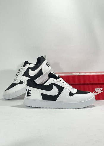 Beyaz Siyah Nike Kadın Spor Ayakkabı