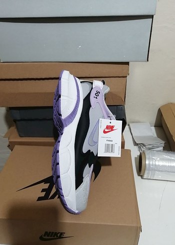 38 Beden beyaz Renk Nike Bağcıklı Spor Ayakkabı