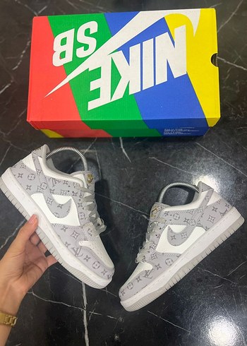 Nike Kadın Spor Ayakkabı