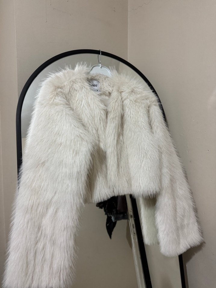 Beyaz Suni Kürk Midi Ceket - Görsel 3