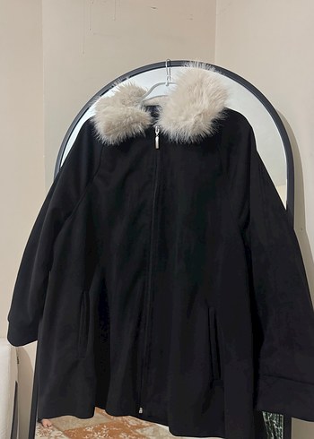 Kürk Detaylı Siyah Kadın Uzun Kollu Kaban - Görsel 3