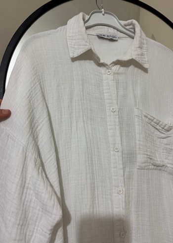 Düğmeli Beyaz Keten Kadın Gömlek - Görsel 3