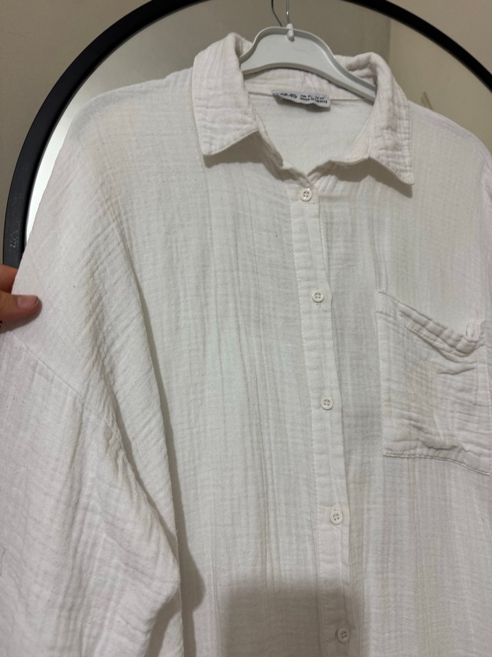 Düğmeli Beyaz Keten Kadın Gömlek - Görsel 3