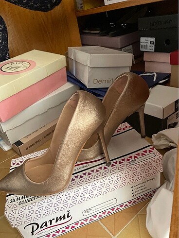 37 Beden Simli gold platform