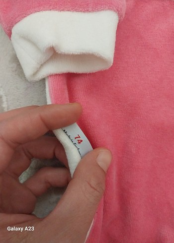 kadife Bebek Tulumu ve Şapka - Görsel 3