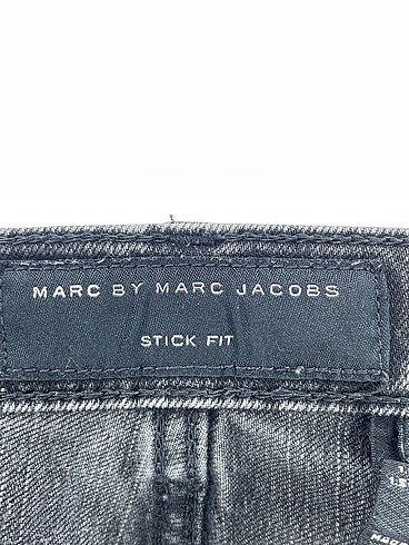 33 Beden çeşitli Renk Marc Jacobs Jean / Kot %70 İndirimli.