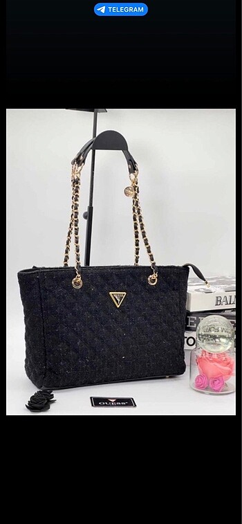 Guess Tüvit Giully kol çantası