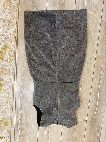 Kısa gece elbisesi - Görsel 2